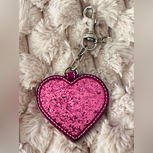 Authentic Coach Vintage Pink Glitter Heart Handbag Accessory! NWOT